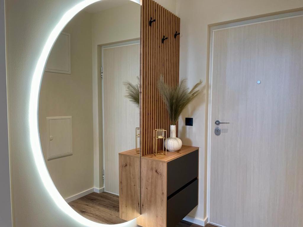 Apartment Linda With Panoramic Sea View ماكارسكا المظهر الخارجي الصورة