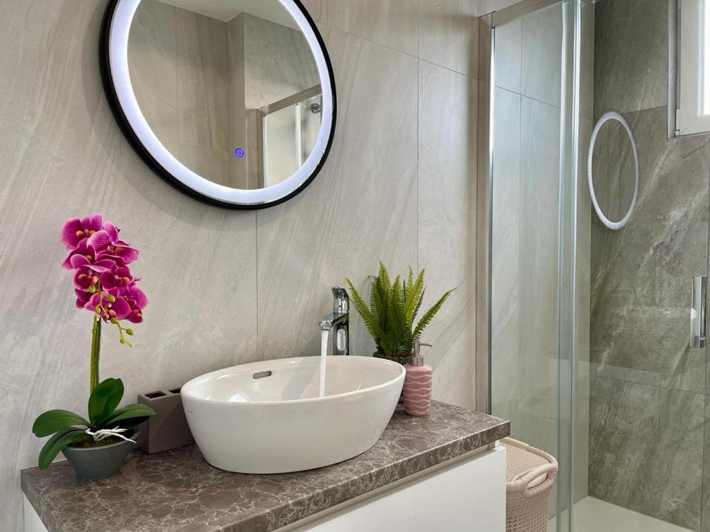 Apartment Linda With Panoramic Sea View ماكارسكا المظهر الخارجي الصورة